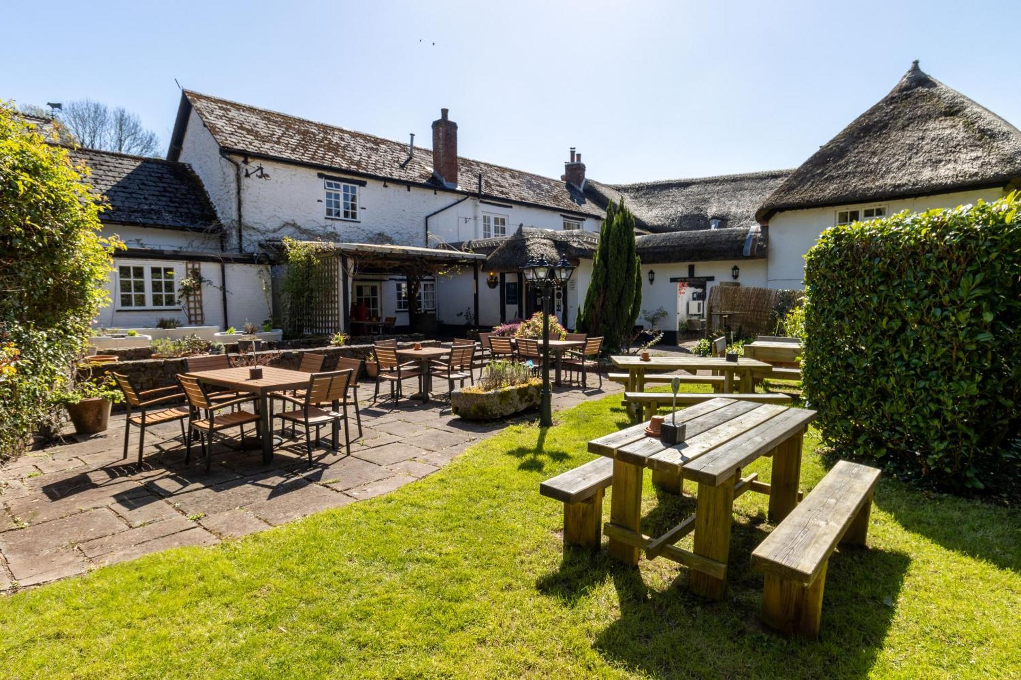 New Inn クレディトン エクステリア 写真