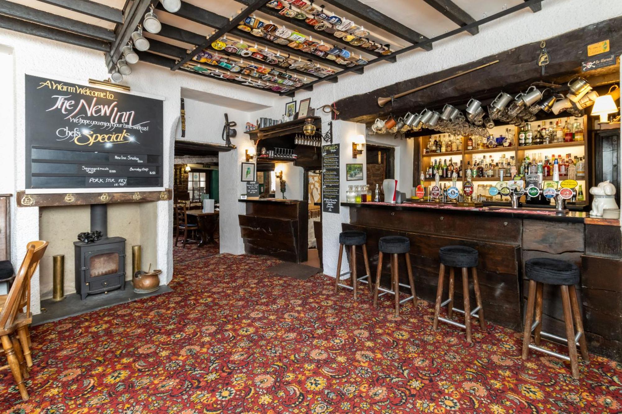 New Inn クレディトン エクステリア 写真