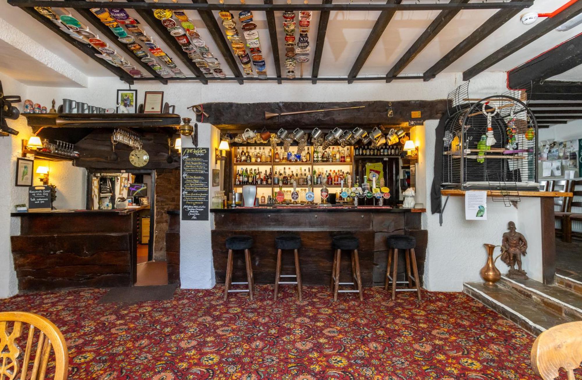 New Inn クレディトン エクステリア 写真