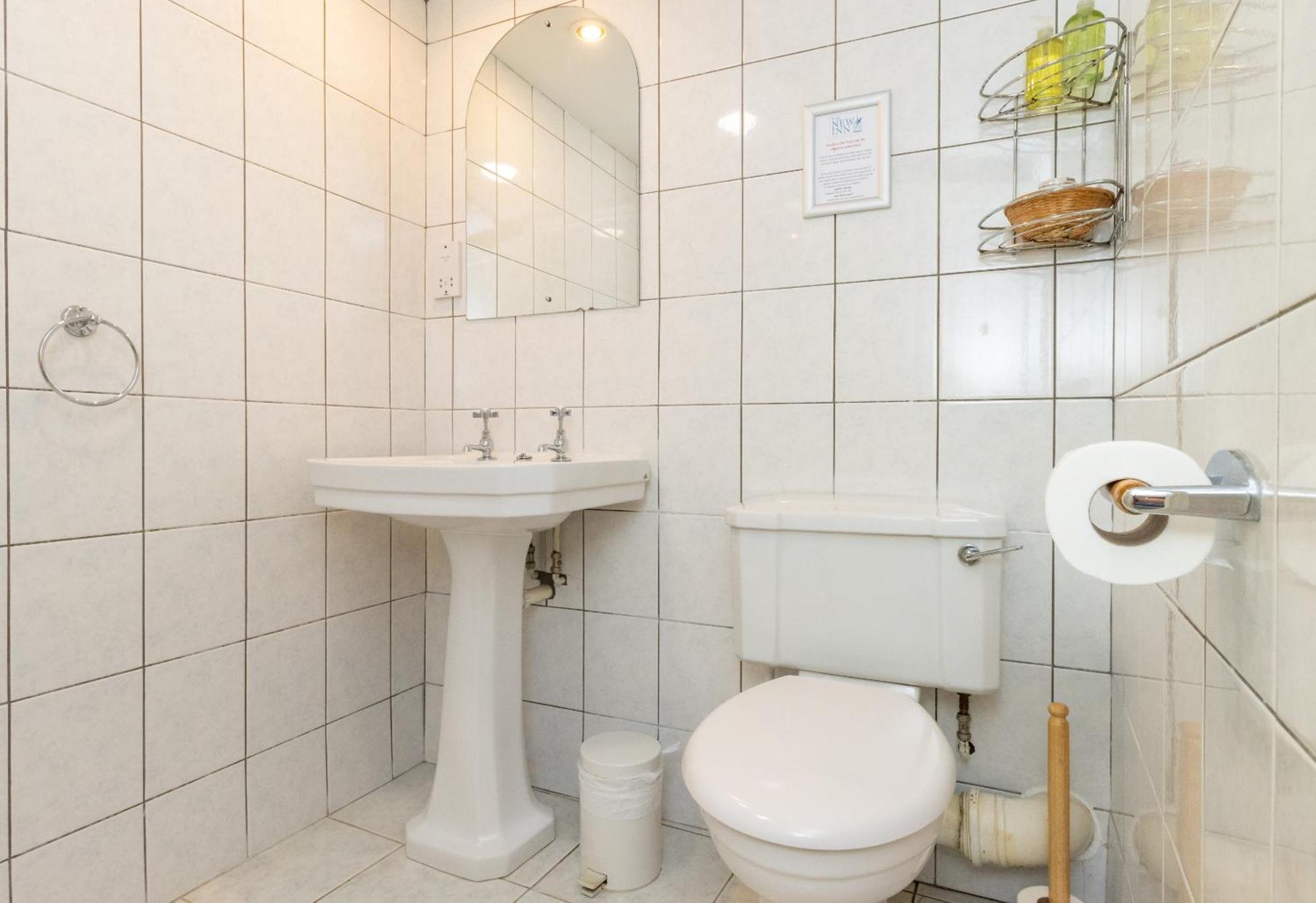 New Inn クレディトン 部屋 写真